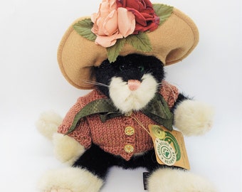 1990-99 Boyds "Mrs. Petrie" Plush Cat. Boyds Collection.