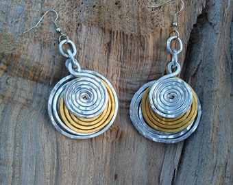 Pendientes en espiral con alambre de aluminio envuelto / Pendientes colgantes en espiral / Pendientes colgantes en espiral