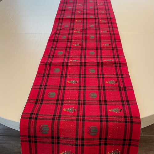 Tapis de passage à carreaux rouge et noir vintage