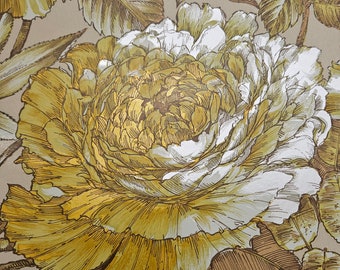 1970s Gold/ Silver Foil. Large Flowers Wallpaper. By Mayfair UK