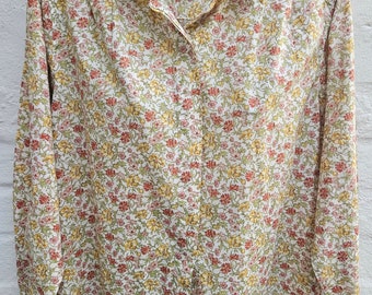 1970s Vintage Liberty Fabric Shirt by Fletcher Jones/ Size 10