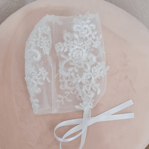White Baby Bonnet Ivory Baby Bonnet Lace Baby Bonnet Baby girl baptism hat Toddler christening cap Ivory lace cap Christening lace bonnet