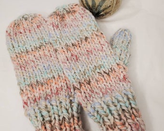 Great accessory for Canadian weather. Wool blend mittens (carousel)