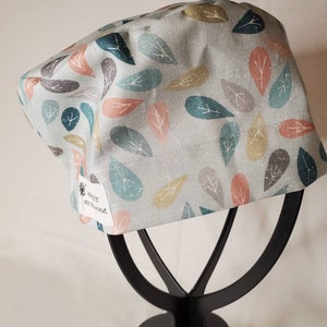 Calm leaf print pixie style scrub cap.