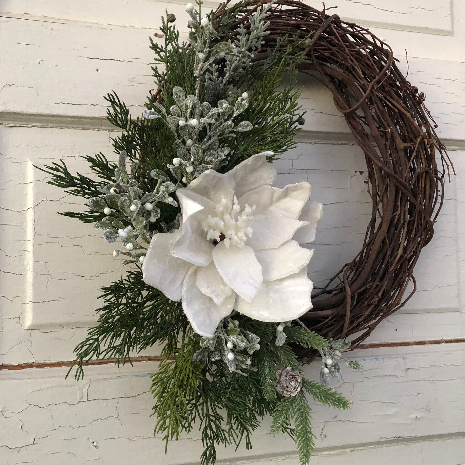 White Poinsettia Christmas Wreath for Front Door Holiday - Etsy