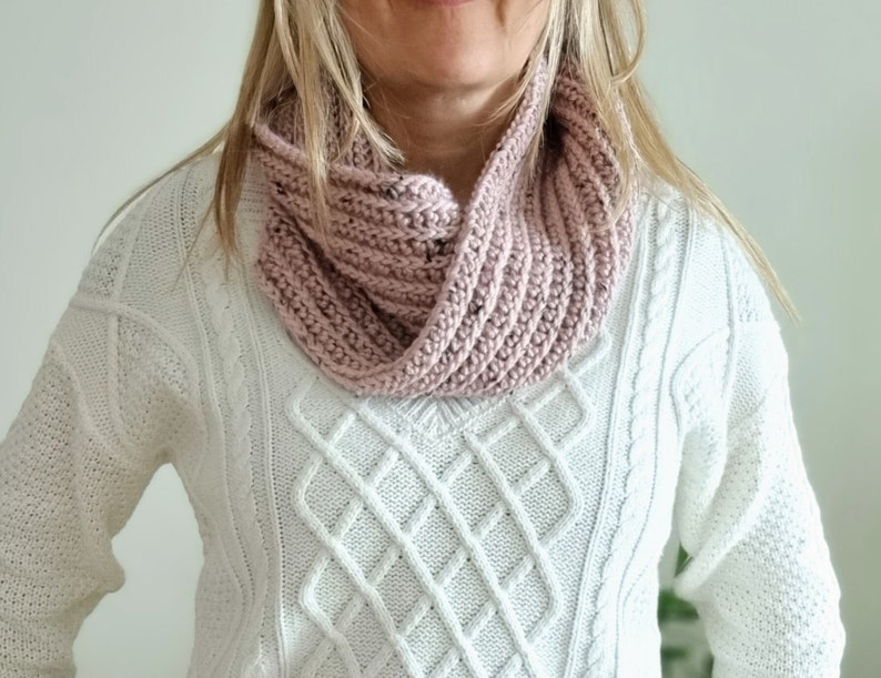 Crochet Cowl PATTERN, Easy Knit-Look Cowl Neck Warmer, Infinity Scarf Pattern image 2