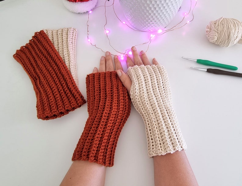 CROCHET PATTERN, Crochet Fingerless Gloves Pattern, Wrist Warmers Pattern, Fingerless Mitts Pattern, PDF image 1