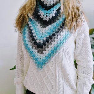 CROCHET PATTERN Crochet Triangle Shawl Pattern Aquamarine Joy Wrap Crochet Shawl PDF Download image 3