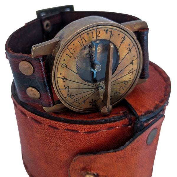 Vintage Antiker Sonnenkompass mit Lederband Retro Uhr Kompass Nautischer Tragekomfort Handgemachter Artikel mit Ledertasche.