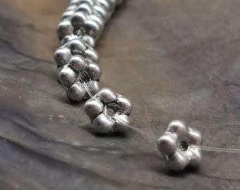 50 Forget-me-nots 5 mm - Silver - Spacer beads - Tiny flower beads - Bohemian flowers - B_1519