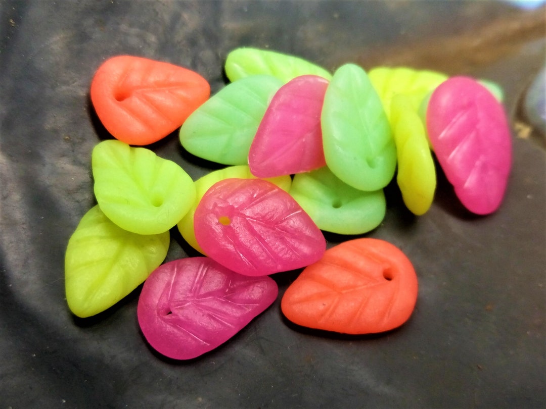15 Sweet Candy Leaves Polyclay Beads Handmade Approx. - Etsy