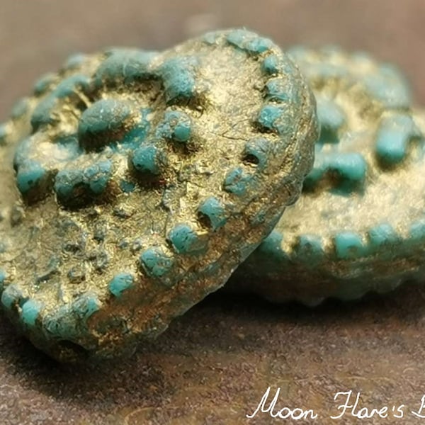 2 COEURS Bohème 17 x 17 mm Turquoise opaque bronze GRAVÉ