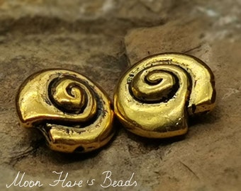 2 or 4 GOLDEN SNAILS 14 mm - Double Sided - Old Gold - Alloy - Pendants - Charms - Top Quality (M_38)
