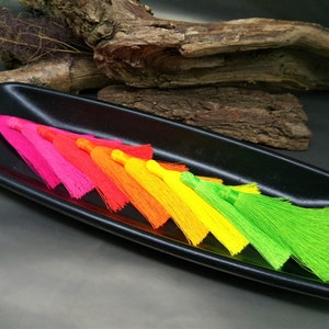 Edle große seidige Madeira NEON Quasten 8cm - mitteldick -  8 Obstfarben zur Wahl - SELTEN - robust u. glänzend -&quot;Saftige Früchte&quot; -Tassels