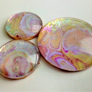 Set of 3 - Round - 30 mm + 2 x 18 mm - Hand-painted glass cabochons with integrated LAMPWORK DICHROFLAKES - Hand-painted Glass Cabs for Embroidery