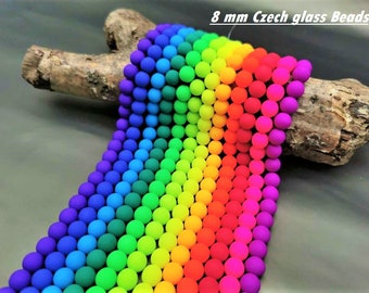 NUOVO!!! 84 pezzi Perle di vetro rotonde ceche NEON 8 mm, foro 0,8 mm - vetro satinato - opaco - 12 colori come set di perline - perline luminose - si illuminano ai raggi UV