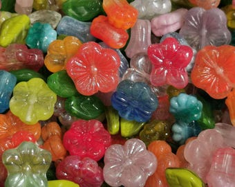 30g Bohemian Pearls - MIX "FLOWER MEADOW" - Pearl size 9-15 mm - All colors in opal and clear - ONLY flowers and leaves! - High quality - B_1598