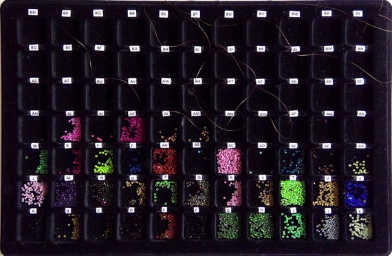 PERLANA-77 Double-sided Bead Mat, Bead Cups, Bead Tableau, Bead Organizer,  Bead Board, Bead Board, Beading Tray, 77 Compartments 