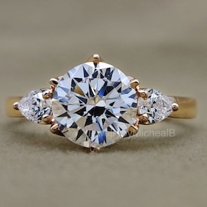 14K Gold Moissanite Pear Diamond Wedding Ring, Round Cut Three Stone Engagement Ring, Dainty Proposal Band, Unique Bridal Jewelry For Her