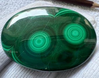 Natural Malachite Oval Cabochon: Green Banded Gemstone