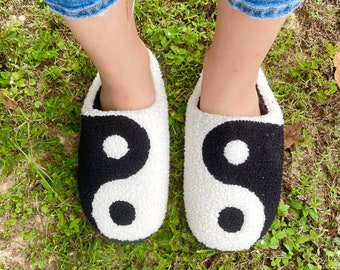 Yin en Yang Hippie zwart-witte pluizige pantoffels