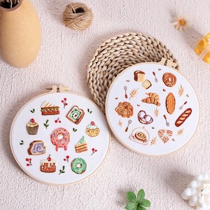 Cake&Bread Embroidery kit beginner,beginner embroidery kit,embroidery starter kit,easy embroidery kit,Embroidery sampler,embroidery stitch