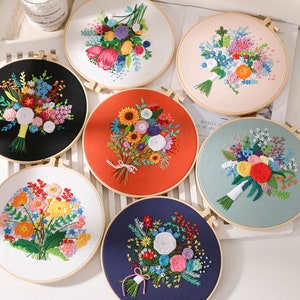 Flowers Embroidery Kit| Modern Embroidery Kit with Pattern | Flowers Embroidery Full Kit with Needlepoint Hoop| DIY Craft Kit