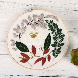 DIY Craft, Beginner Embroidery, flowers pattern,Hoop Art Hand Embroidery Art, Modern Embroidery DIY Kit,Embroidery Pattern AU Free Shipping