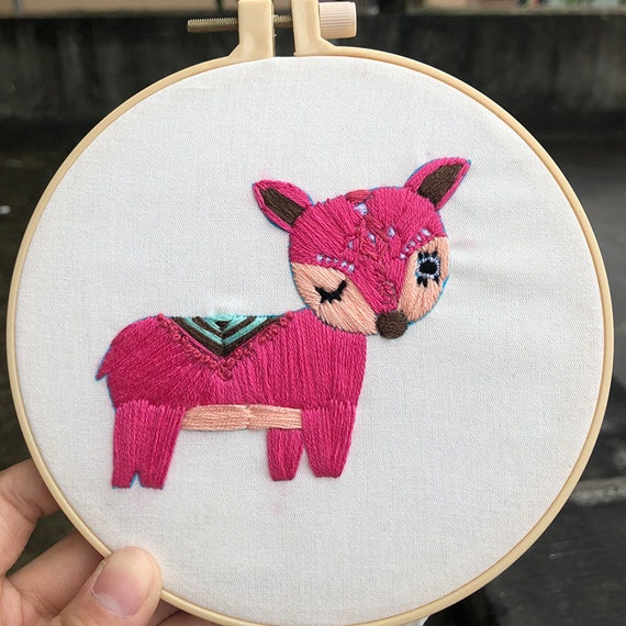 Kids Cute Animal Embroidery kit Beginner | Kids Embroidery | Animal  Embroidery Full Kit with Needlepoint Hoop|Craft Kit for Kids