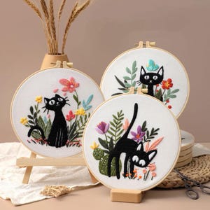 Cat Embroidery Kit For Beginner | Modern Embroidery Kit with Pattern |Embroidery Full Kit with Needlepoint Hoop| DIY Craft Kit| Gift to HER