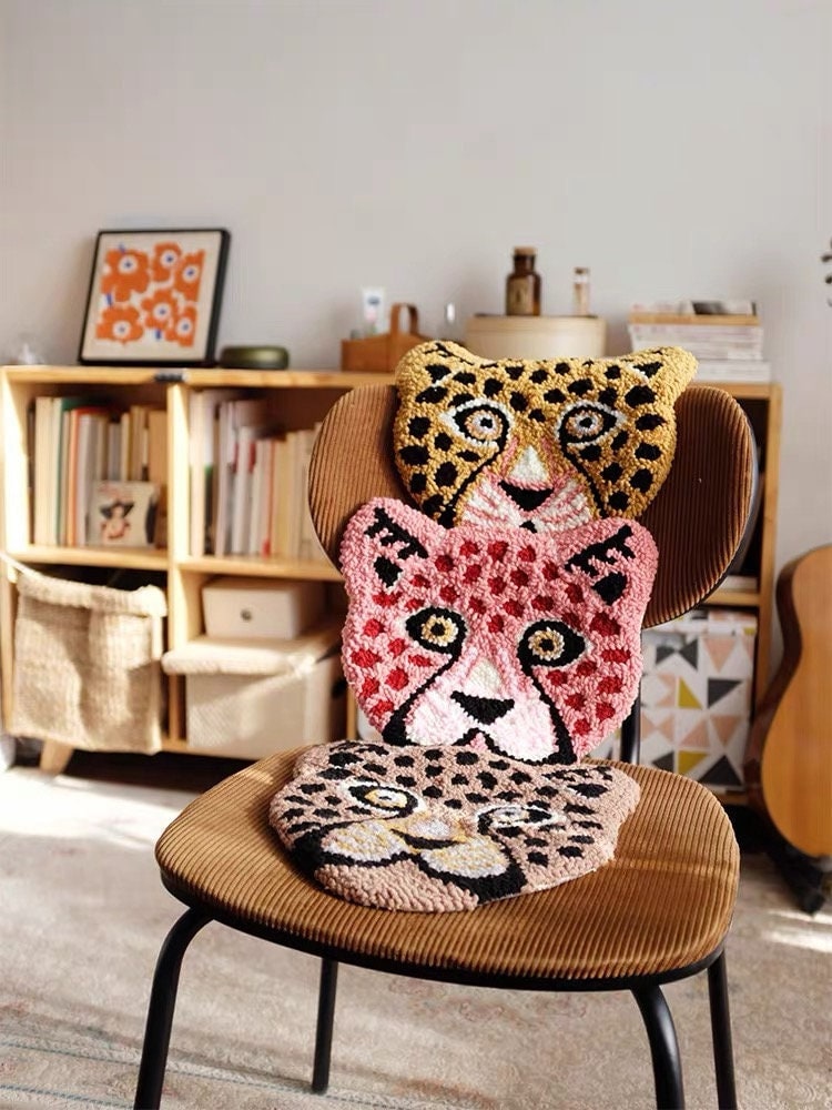 Tiger Punch Needles Start Kit/ Beginner Punch Needle Kit with Punch Needle/Wooden Punch Needle Kit with Yarn/All Materials Included Gift Her