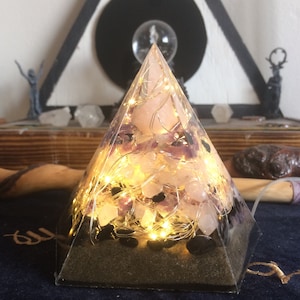 Orgonite Pyramid Lamp - Pentagonal USB Remote Control