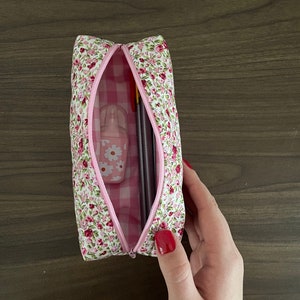 Pink & Red Floral Makeup Bag Pencil Case 17x6x6 cm