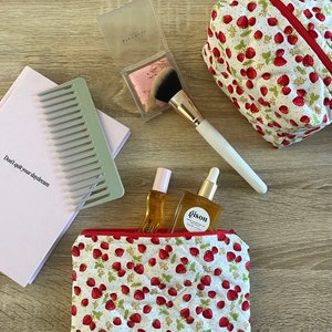 Erdbeer-Make-up-Tasche