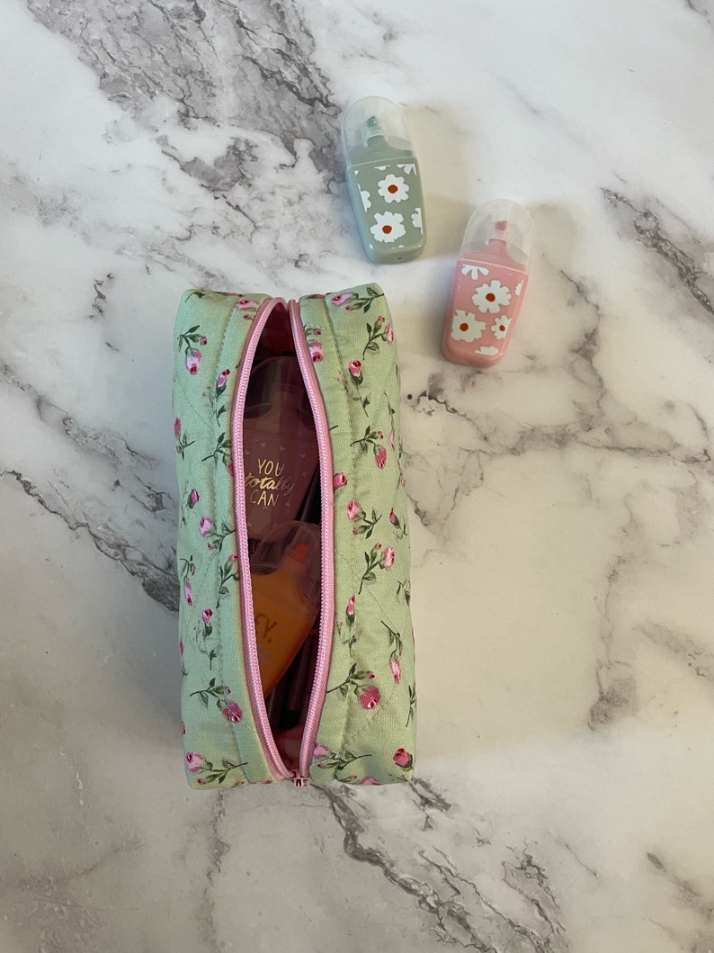 Green Rosebud Makeup Bag Pencil Case 17x6x6 cm