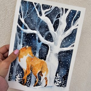 Le renard dans la forêt nocturne. A4