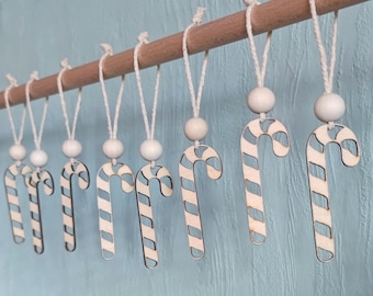 Zuckerstangen aus Holz | Minimalistisch | Weihnachtsdeko Anhänger
