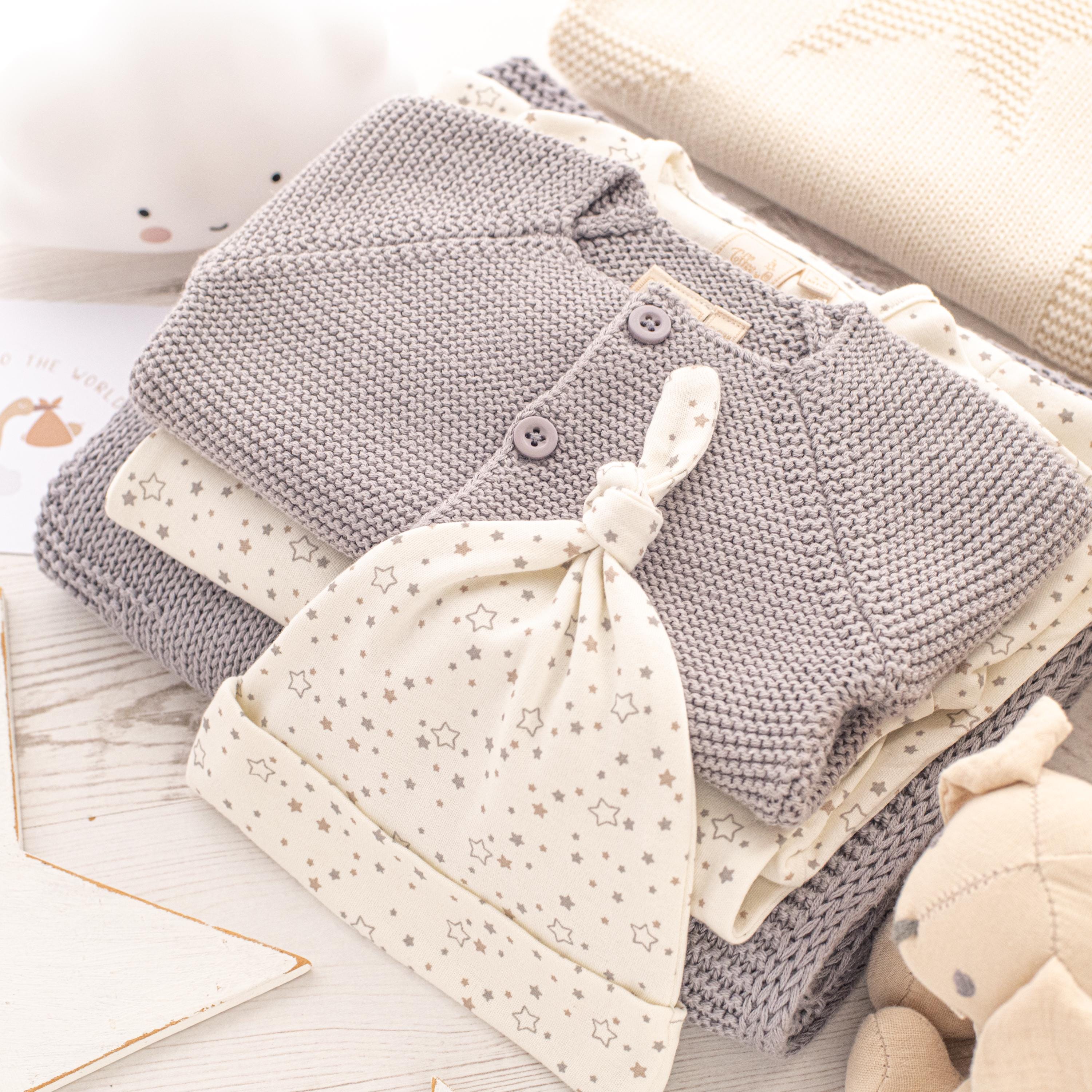 Toffee Moon Little Star Baby Shower Unisex Hound Grey Gift Box