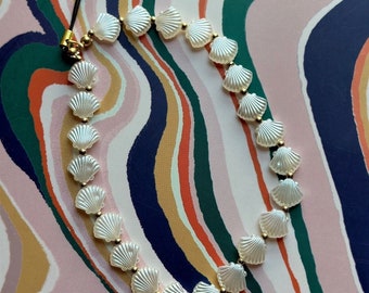 SEASHELL PHONE CHARM Chain Strap, Gifts for Her Under 10, Phone straps, Seashell Bead Phone Holder, Festival Accessories