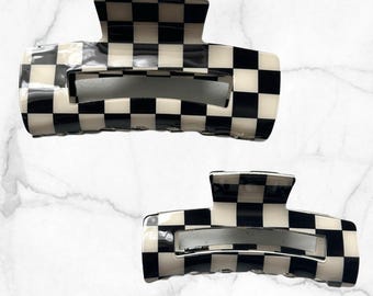 CHECKERED HAIR CLAW Clips 10cm and 8cm, Black & White Large Hair Claws, Acetate Claw Clip, Gift Her Under 10, Large Hair Accessories, Clips