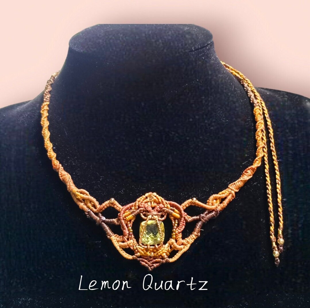 Macramé Necklace / Pendant With a Lemon Quartz Lemon Quartz - Etsy