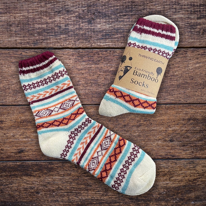 Winter 23 Bamboo Socks - Snowdrops - Eco Friendly Vegan Gifts