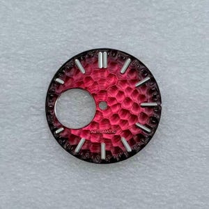 28,5 mm bikakebearbetad hamrad urtavla för NH38 NH70 skeletturverk Modifierade delar Applicerade index Flera färger Gör-det-själv-anpassad urtavla reparation black red silver