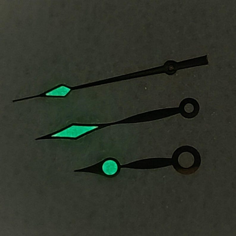 Modifiziertes Zeigerspiel Color Blocking rot, silber und grün Leuchtzeiger passend für japanische NH35/36/4R/7S mechanisches Uhrwerk Bild 15