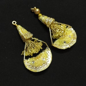 Handmade Beaded Dupatta Tassels: Cream & Gold Indian Design