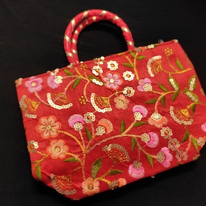 Handgemachte Rote Pailletten Bestickte Tasche: Indische Hochzeitstasche