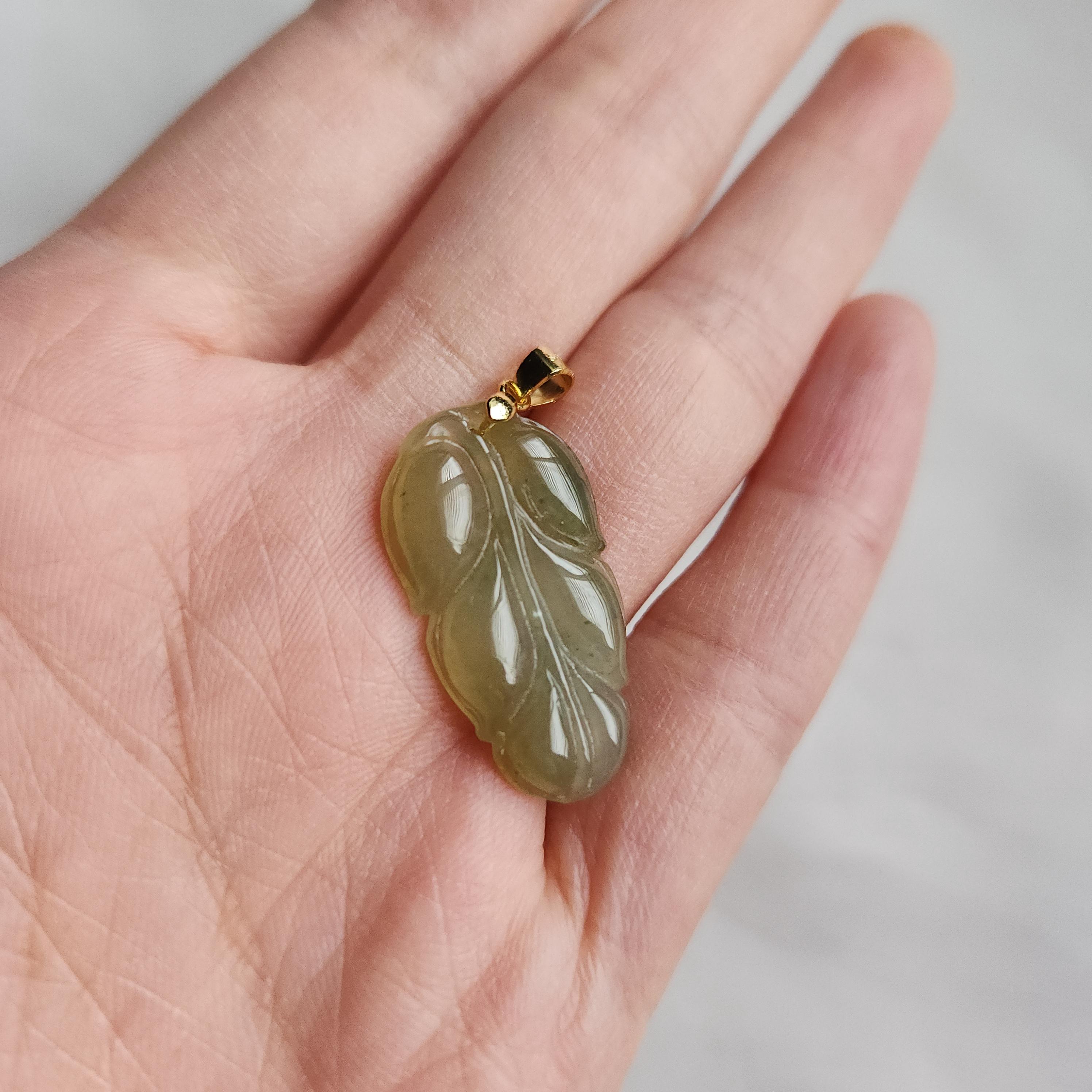 高級アイシーグレードA翡翠ペンダント 100%天然本ビルマ翡翠