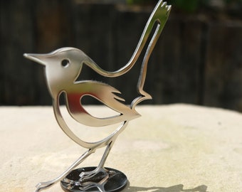 Enfeite de jardim de pássaro Wren em aço inoxidável polido - Enfeite de jardim de pássaro de metal - Escultura de jardim - Arte de jardim de metal - Enfeites de pássaros