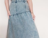 Vintage light blue midi jeans skirt, high waist acid washed skirt, ruffles ended jeans skirt, 1980s 1990s studded jeans skirt, L