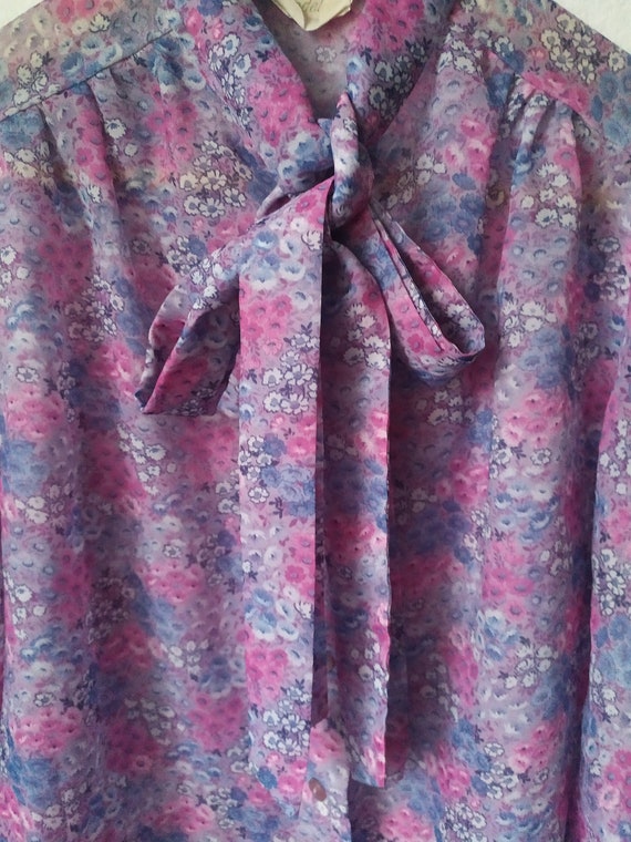 Vintage 1960s/1970s floral pattern blouse, purple… - image 3